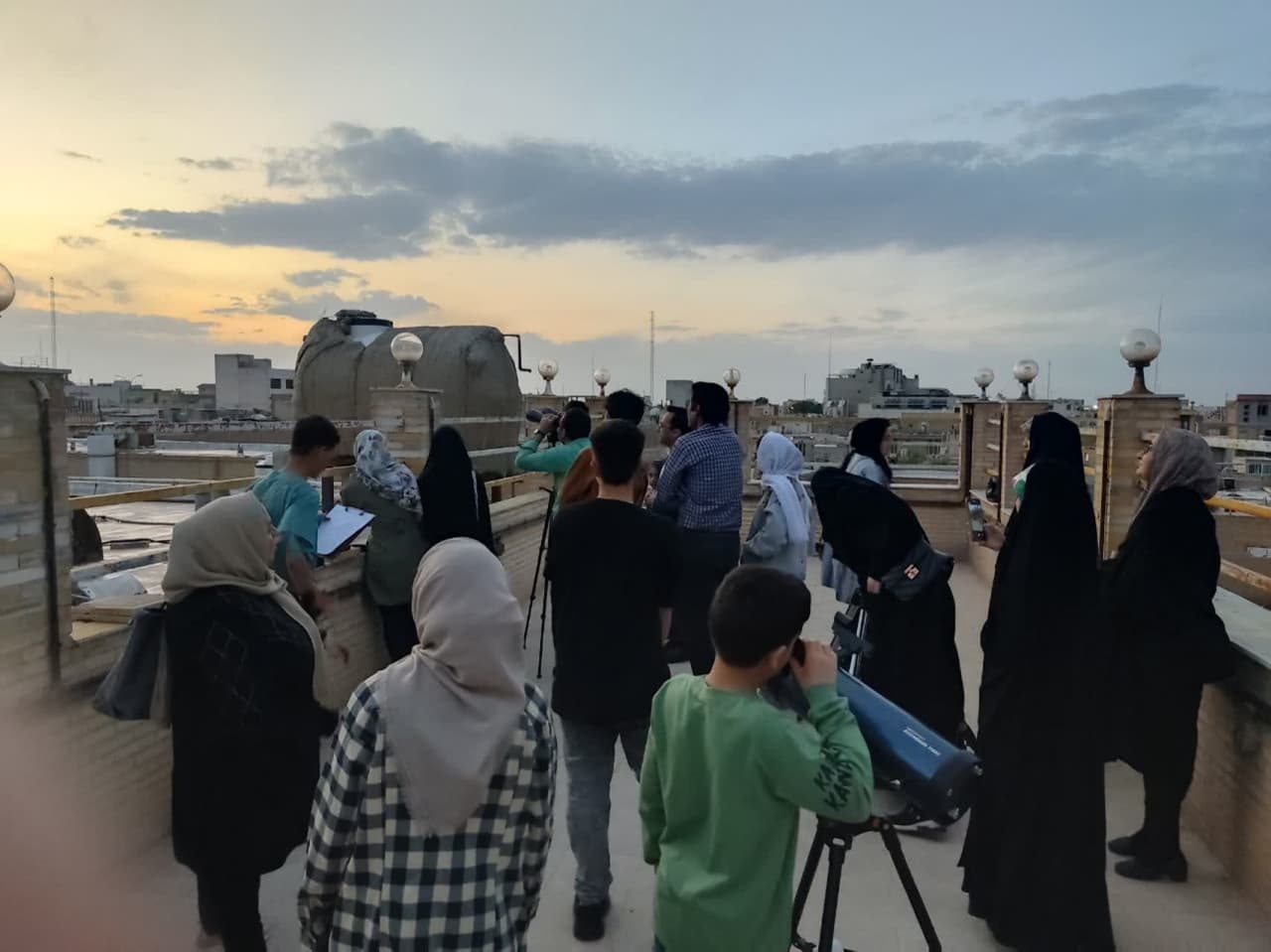 رصد هلال اول ماه مبارک “شوال”- عید سعید فطر 1404 برگزار شد
